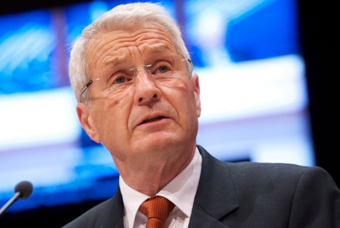 Jagland urges Agramunt to examine corruption reports in PACE 