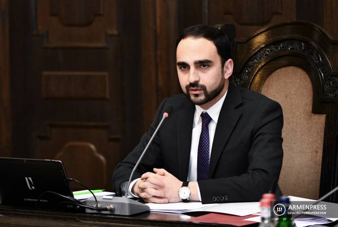 Armenian deputy PM says no need yet to suspend classes in schools, universities due to 
coronavirus