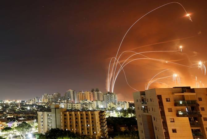 Радикалы из Газы за ночь выпустили 50 ракет по Израилю
