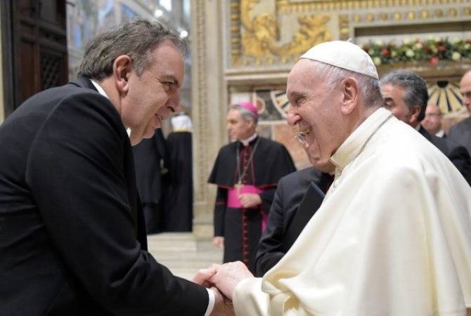 Armenian Ambassador to Holy See wishes speedy recovery to Pope Francis