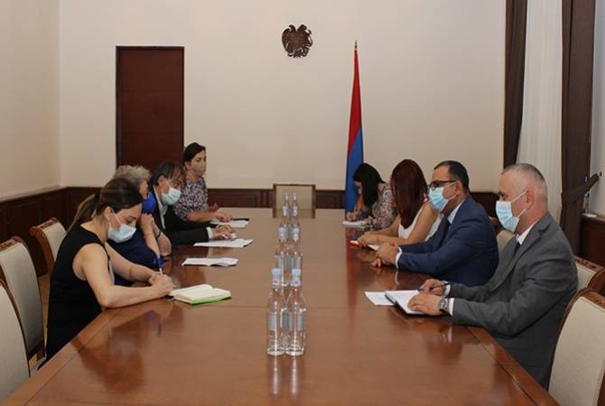 L'UE a une position positive sur le programmedu gouvernement arménien pour les cinq 
prochaines années
