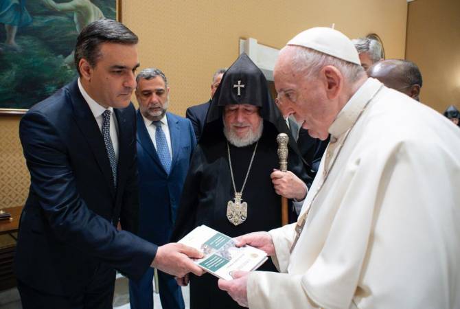 Armenian Ombudsman presents to Pope Francis torture of Armenian captives and border 
violations by Azerbaijanis
