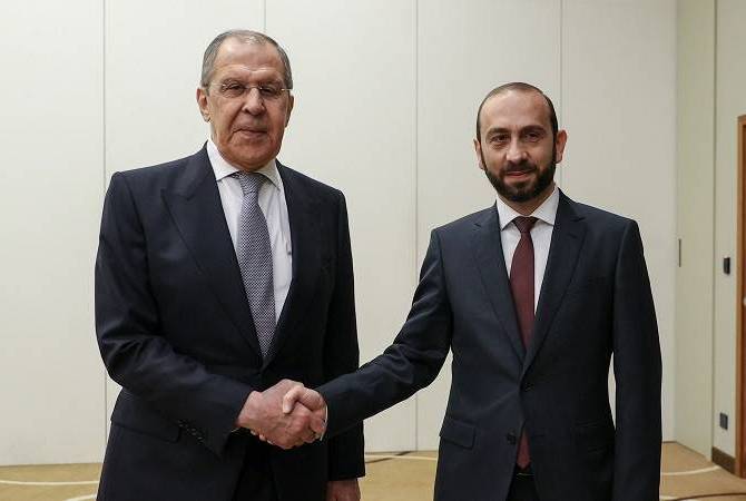 Armenian, Russian FMs exchange ideas on regional, international security issues