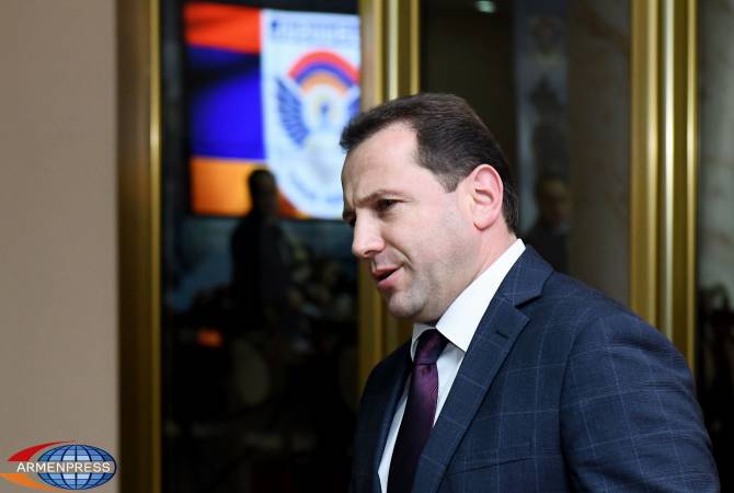 Armenia’s war-time Defense Minister to remain on remand
