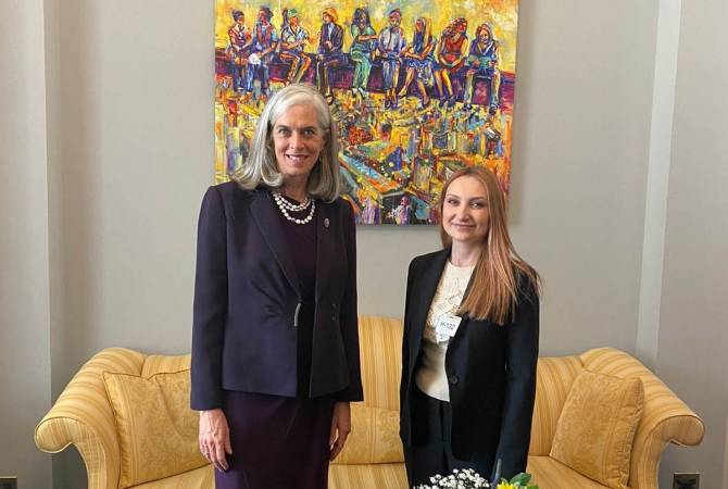 Ermenistan'ın ABD Büyükelçisi Makunts, kongre üyesi Catherine Clark ile bir araya geldi