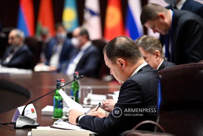 EAEU prime ministers sign 15 documents at Yerevan meeting