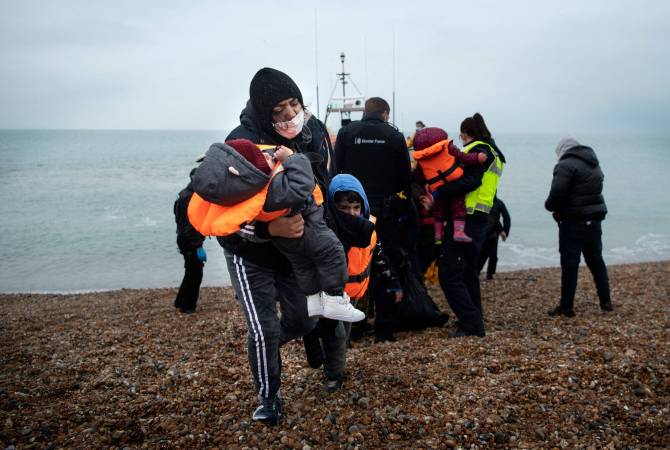 Fransa’da mülteci botu battı: 27 can kaybı
