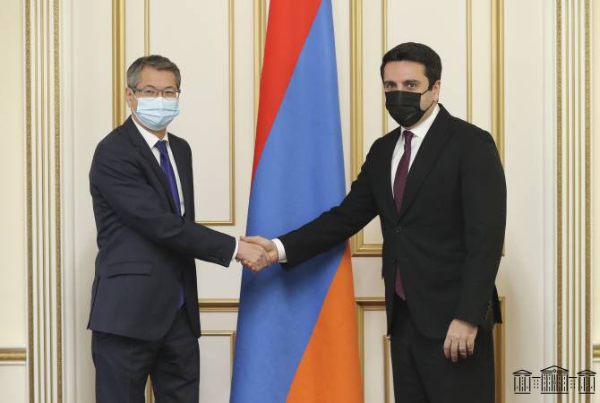 Le Président de l’AN a reçu l’Ambassadeur du Kazakhstan en Arménie