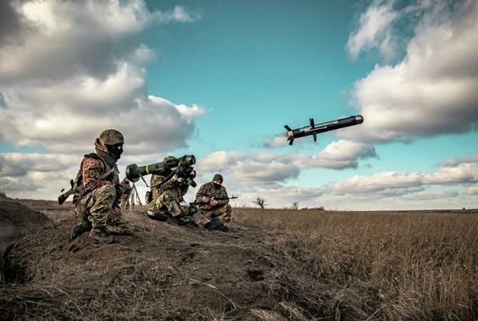США доставили на Украину противотанковые ракеты Javelin: СМИ

