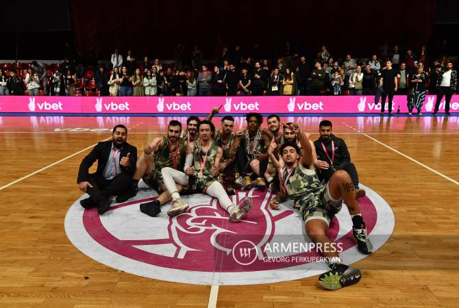 Untuk pertama kalinya dalam sejarah, Erebuni menjadi juara bola basket Armenia