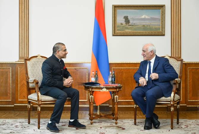 The President of Armenia and the Ambassador of India exchange thoughts about new 
directions of partnership