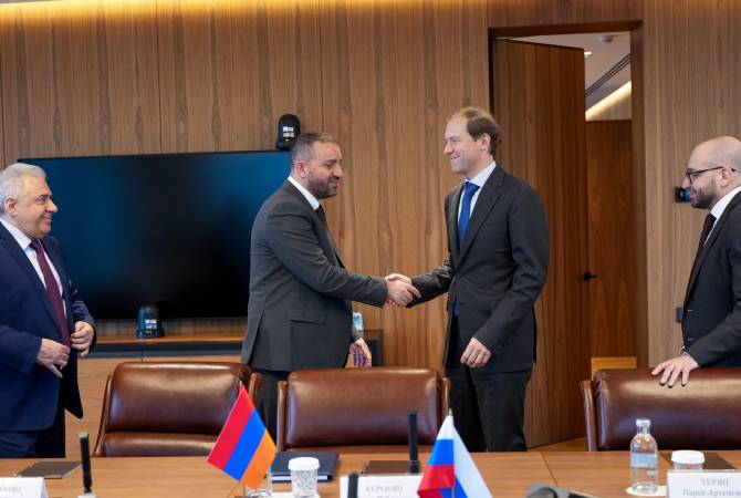 Armenian, Russian Economy Ministers discuss issues of restoration of volume of trade turnover 
between Armenia and Russia