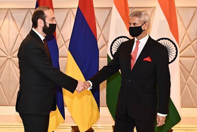 Ermenistan ve Hindistan Dışişleri Bakanları ekonomik ve güvenlik konuları ele aldılar