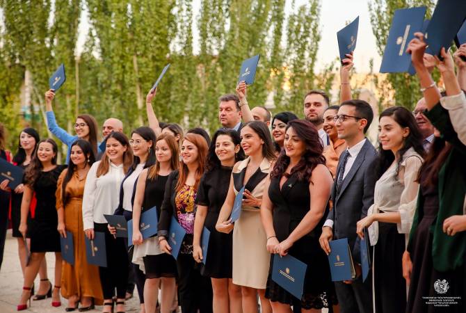 300 profesionales de la diáspora han presentado solicitudes para trabajar en el sistema estatal 
de Armenia