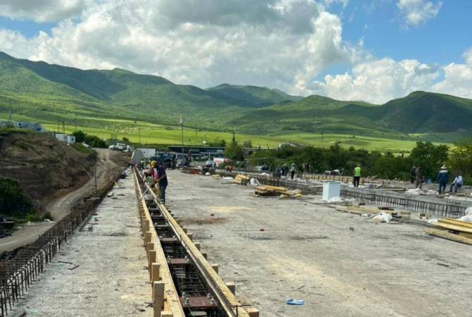 Работы по строительству нового моста «Дружба» на КПП Баграташен подошли к 
завершающему этапу

