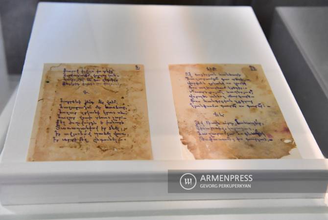 Fragmentos exclusivos del poema homónimo de Charénts se presentaron en la exposición "En 
memoria de Komitás"