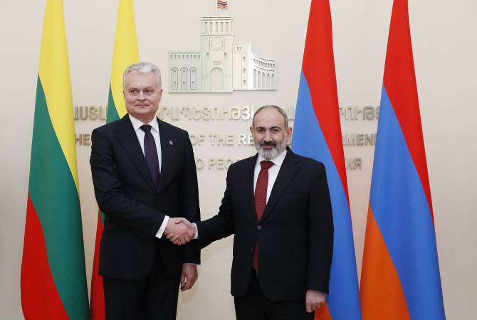 Armenian PM, Lithuanian President highlight NK conflict settlement under auspices of OSCE 
Minsk Group Co-chairs