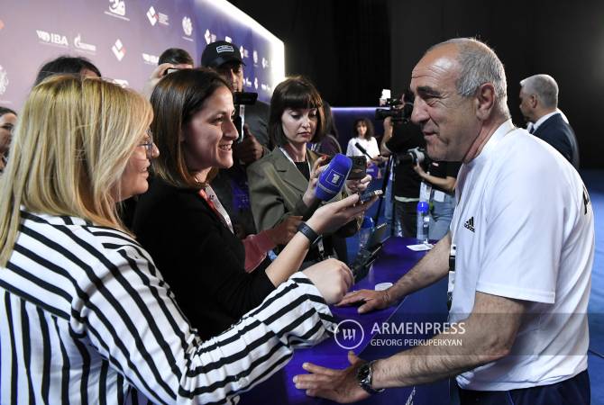 Campeonato europeo de boxeo en Ereván: Karén Aghamalián satisfecho con el comienzo de 
Vaghtang Harutiunián
