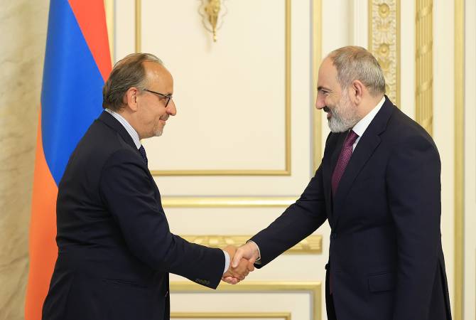 رئيس الوزراء الأرميني نيكول باشينيان يستقبل المدير التنفيذي لـلتحالف الدولي لحماية التراث بمناطق 
النزاع فاليري فريلاندر