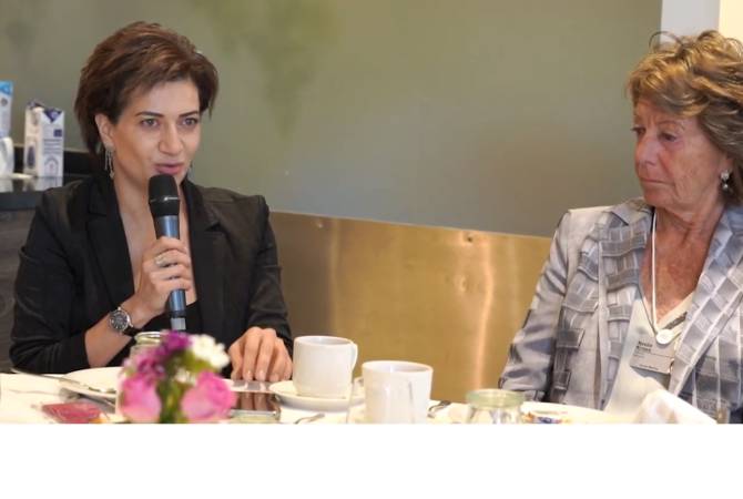 زوجة رئيس وزراء أرمينيا آنا هاكوبيان تشترك في الحدث السنوي-القيادات السياسية النسائية- في 
دافوس