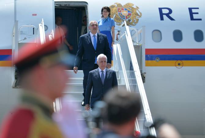 فخامة رئيس جمهورية أرمينيا فاهاكن خاتشاتوريان يصل إلى جورجيا في زيارة رسمية