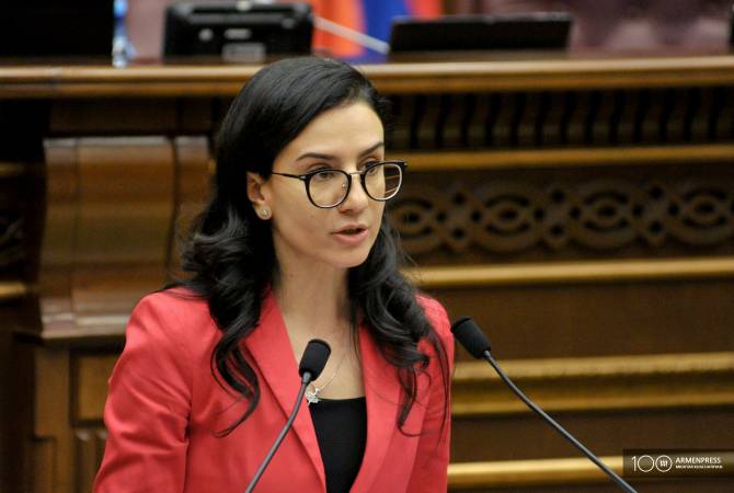 La faction "Contrat civil" propose la candidature d'Anna Vardapetyan au poste de Procureur 
général d'Arménie