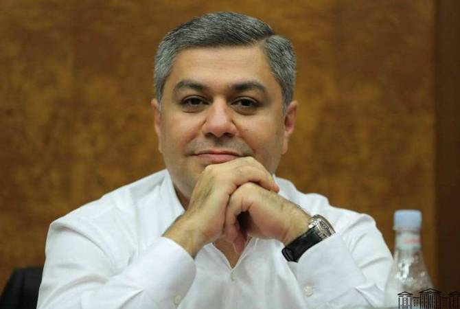 Блок НС Армении «Честь имею» будет расформирован: Артур Ванецян сложил 
депутатский мандат

