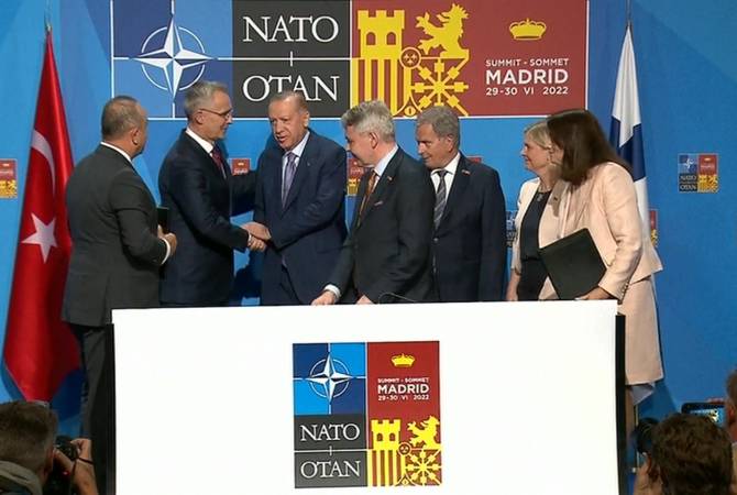 Ankara, İsveç ve Finlandiya'nın NATO'ya katılımını destekledi