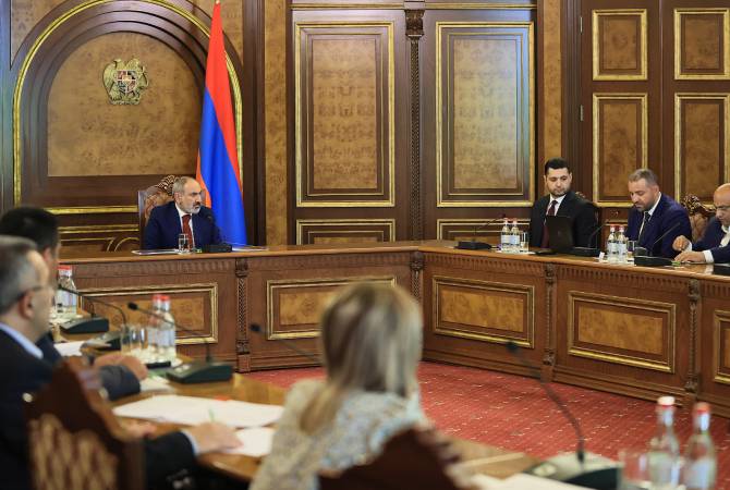 Под председательством премьер-министра Никола Пашиняна обсуждены вопросы 
проведения земельных реформ