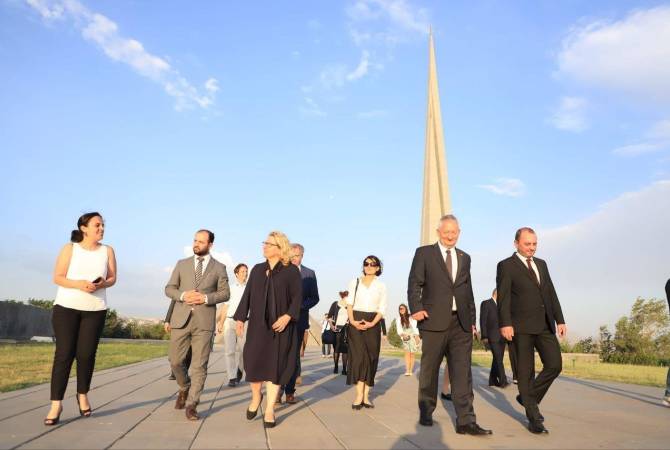 Федеральный министр экономического сотрудничества и развития Германии посетила 
Мемориальный комплекс Геноцида армян

