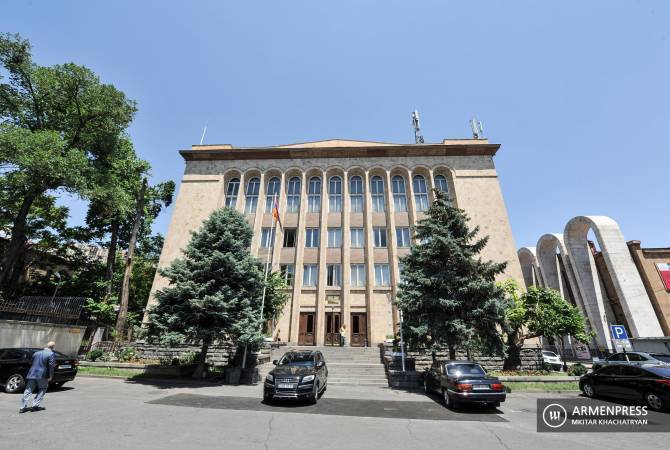 Президент Армении на должность судьи Конституционного суда выдвинул кандидатуру 
Овакима Овакимяна

