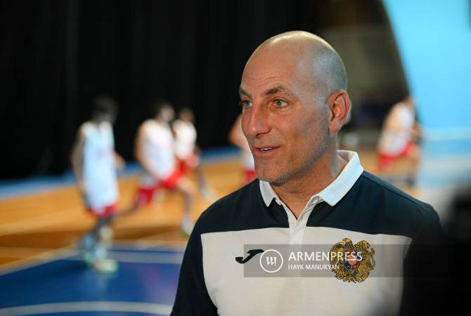 Rex Kalamián, sobre la victoria de la selección de Armenia en el campeonato de baloncesto