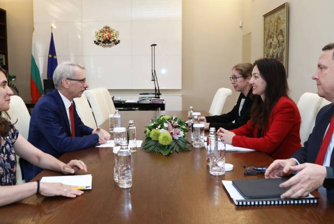 BTA. PM Denkov Meets with World Bank Delegation - Vimarsana News