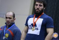 عضو منتخب أرمينيا للمصارعة الرومانية كارابيت تشاليان يحرز لقب بطولة فيودور بالبوشن الدولية