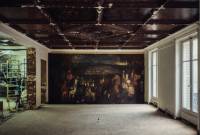 La découverte d’une immense peinture à l'huile du XVIIe siècle  dans les murs de la boutique 
Oscar de la Renta à Paris