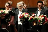Accusé de harcèlement sexuel, Placido Domingo ovationné dans un festival