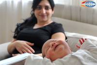 الحكومة الأرمينية ترفع المكافآت المخصصة لميلاد الطفل الأول والثاني إلى 300000 درام أرميني