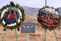 Plaque dédiée aux victimes Russes de l’hélicoptère russe abattu par l’Azerbaïdjan  