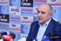 رئيس قائمة حزب «أزاتكان» للانتخابات البرلمانية الأرمينية سامفيل بابايان لا يعتبر أي قوة سياسية ذات 
أفضلية