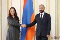 Le Président de l'Assemblée nationale, Ararat Mirzoyan, a reçu la Vice-présidente du Sénat 
italien Paola Taverna