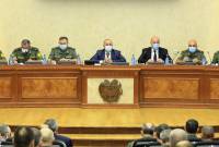جلسة لمجلس الدفاع برئاسة وزير الدفاع الأرميني الجديد أرشاك كارابتيان في وزارة الدفاع الأرمينية