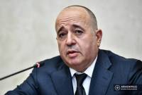 Le Ministre de la Défense de la République d'Arménie part pour Moscou

