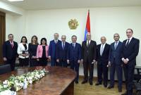 Ваагн Хачатрян принял лауреата Государственной премии Армении за вклад в сферу ИТ 
Чи-Фун Чана

