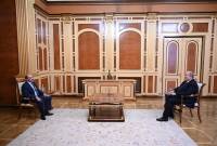 Le Président Armen Sarkissian a reçu Edmon Marukyan, le leader du parti 
"Arménie Lumineuse"
