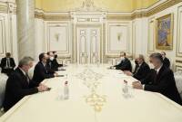 رئيس الوزراء الأرميني نيكول باشينيان يستقبل وفداً برئاسة وزير الخارجية النمساوي ألكسندر شالنبرغ