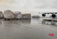 Азербайджан направил гуманитарную помощь Украине 