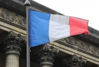 Во Франции перед вторым туром президентских выборов–день тишины