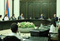 Le Premier ministre Nikol Pashinyan a rencontré les membres du Conseil des élèves