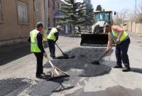 Գավառ համայնքում ընթանում են փողոցների վնասված հատվածների նորոգման 
աշխատանքներ 