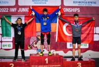 Ermeni genç halterci Garnik Çolakyan Dünya Şampiyonası'nda altın madalya kazandı